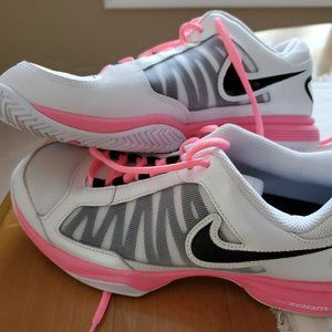 Women's Shoes - Nike